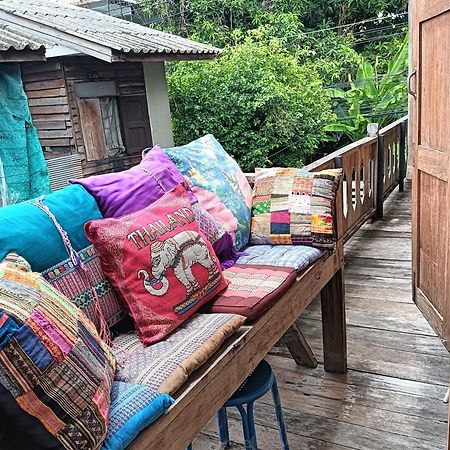 Huen Chiang Man Hostel (Adults Only) Chiang Mai Zewnętrze zdjęcie