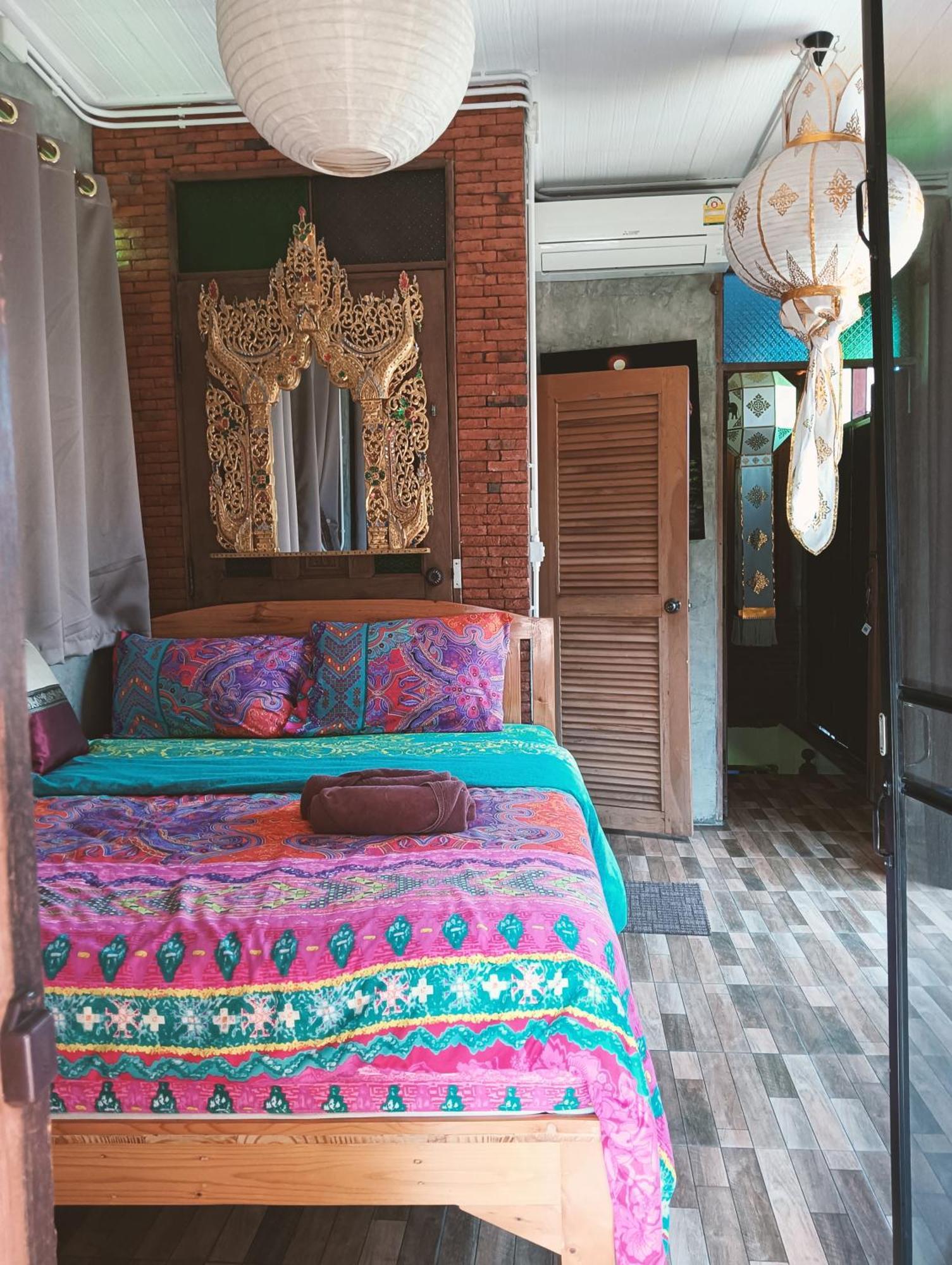 Huen Chiang Man Hostel (Adults Only) Chiang Mai Zewnętrze zdjęcie