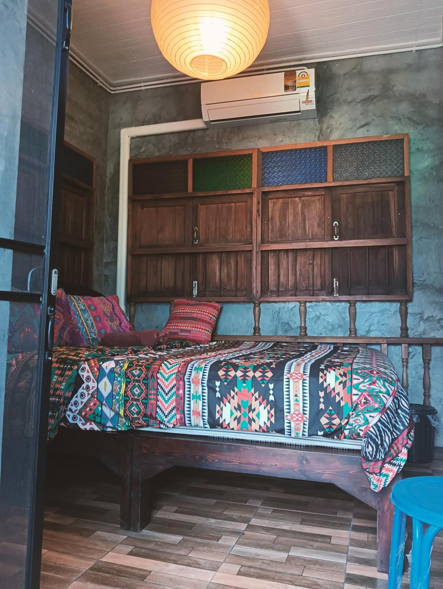 Huen Chiang Man Hostel (Adults Only) Chiang Mai Zewnętrze zdjęcie