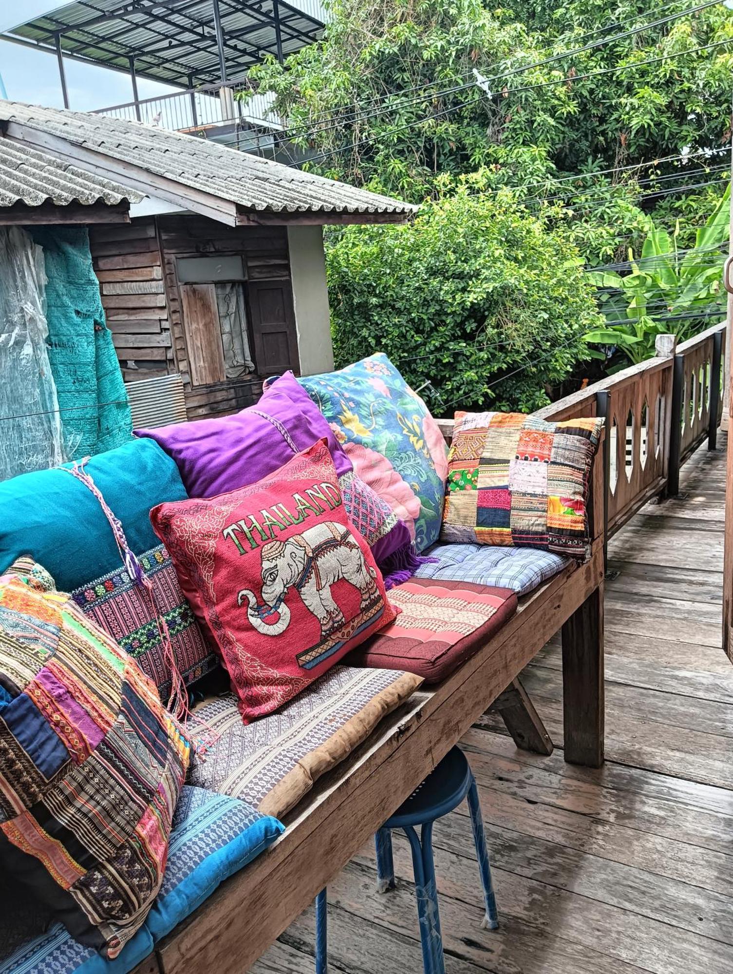 Huen Chiang Man Hostel (Adults Only) Chiang Mai Zewnętrze zdjęcie
