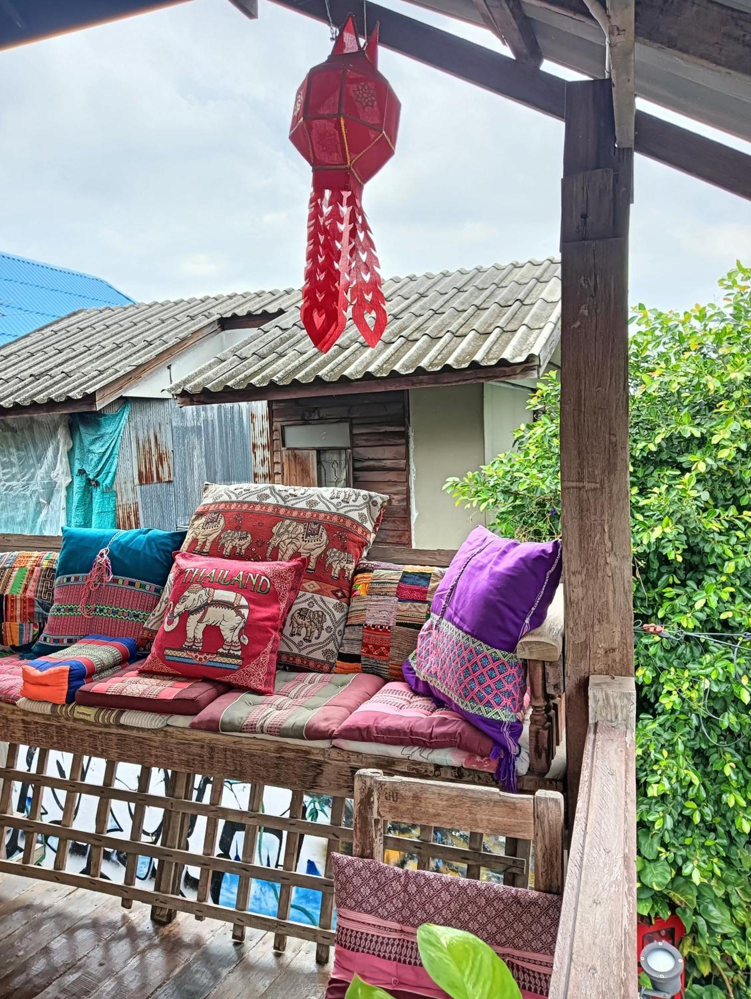Huen Chiang Man Hostel (Adults Only) Chiang Mai Zewnętrze zdjęcie