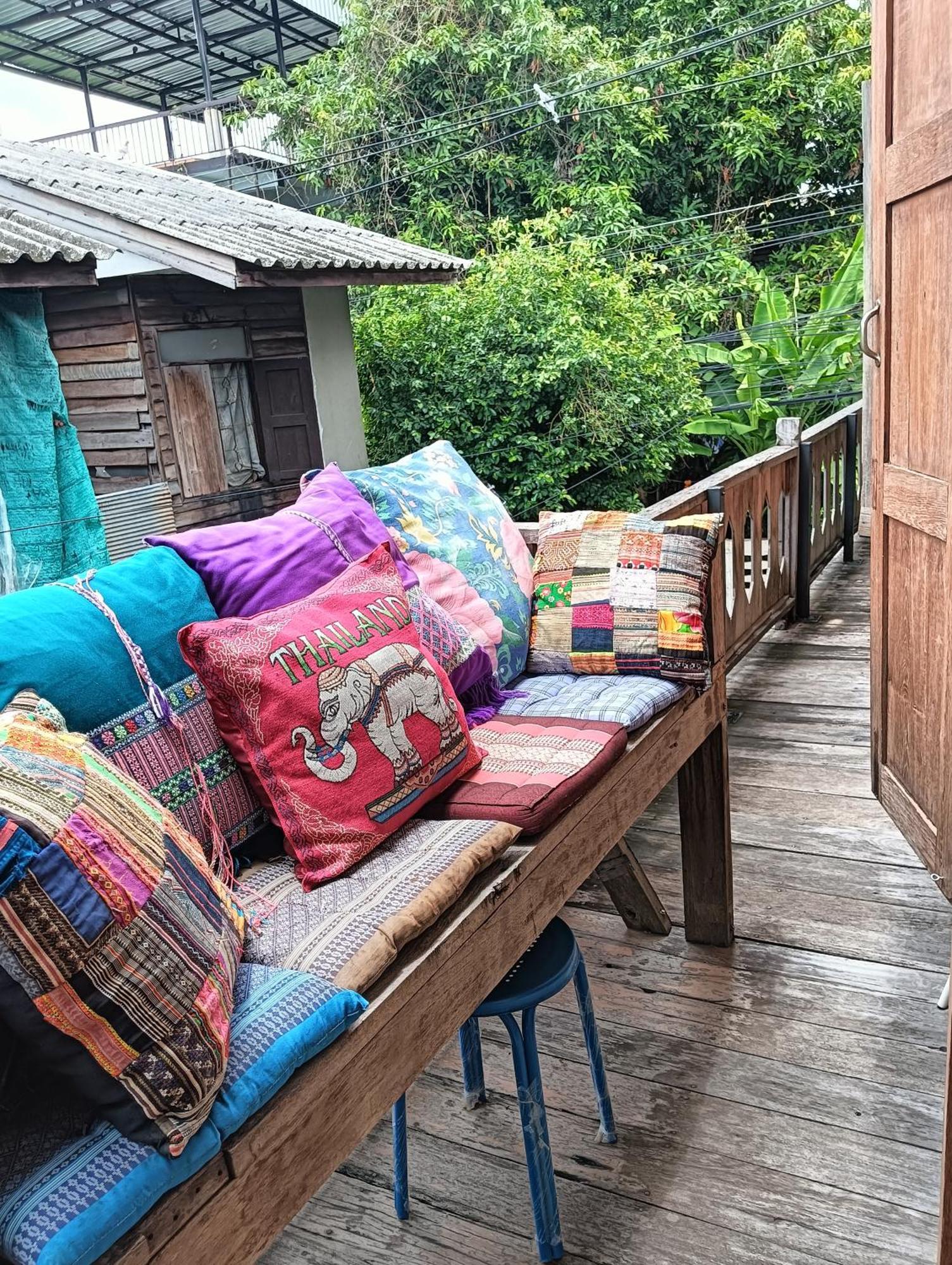 Huen Chiang Man Hostel (Adults Only) Chiang Mai Zewnętrze zdjęcie