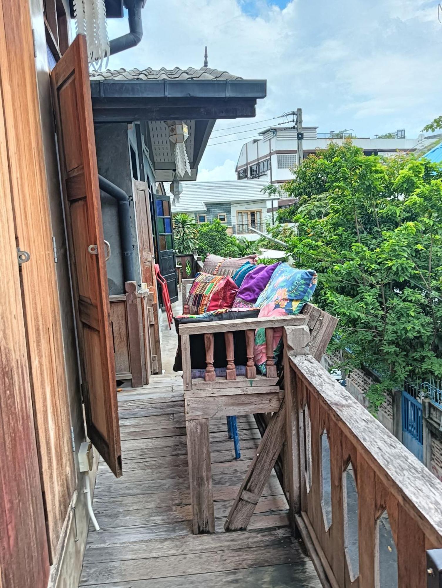 Huen Chiang Man Hostel (Adults Only) Chiang Mai Zewnętrze zdjęcie