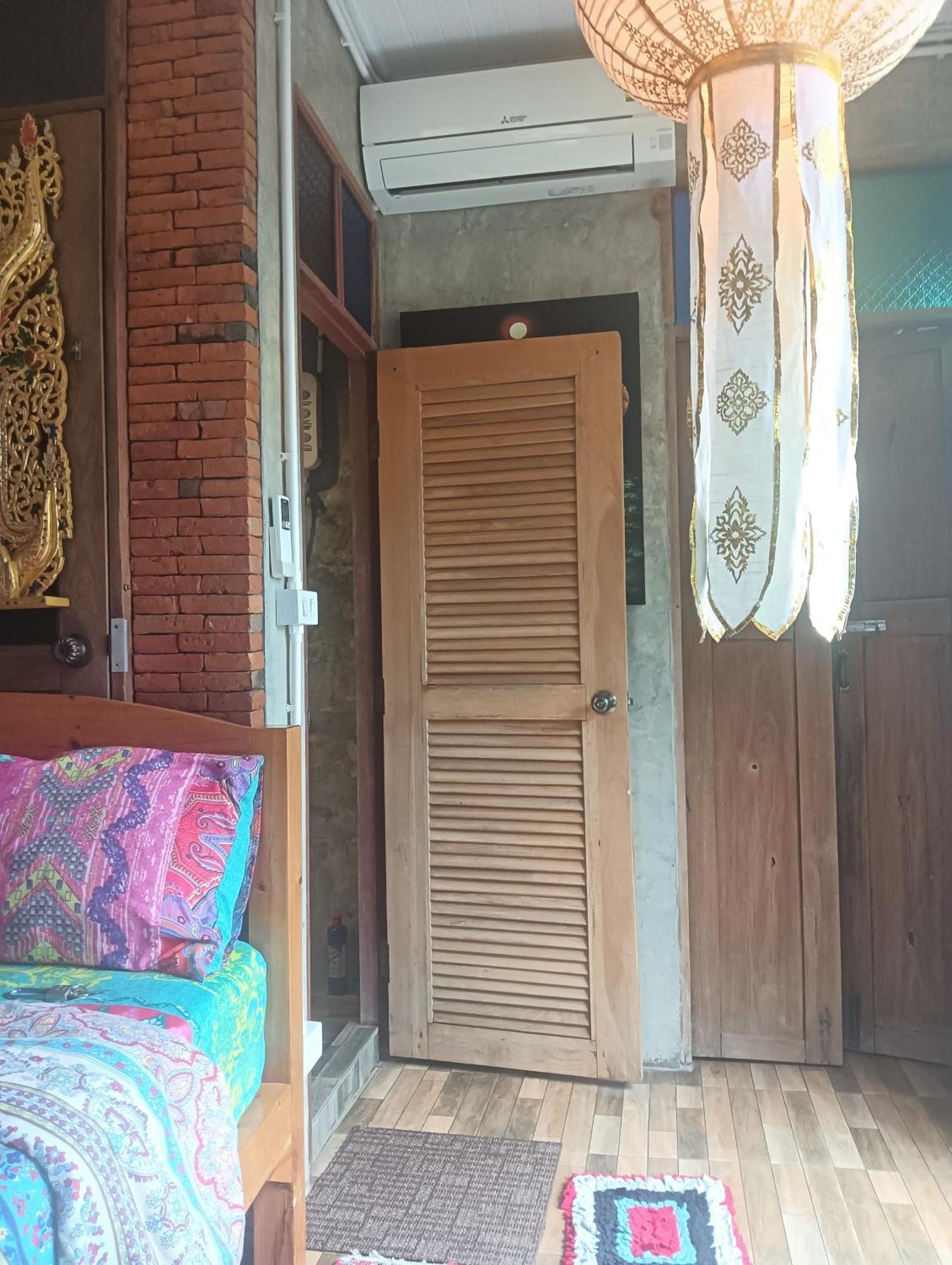 Huen Chiang Man Hostel (Adults Only) Chiang Mai Zewnętrze zdjęcie