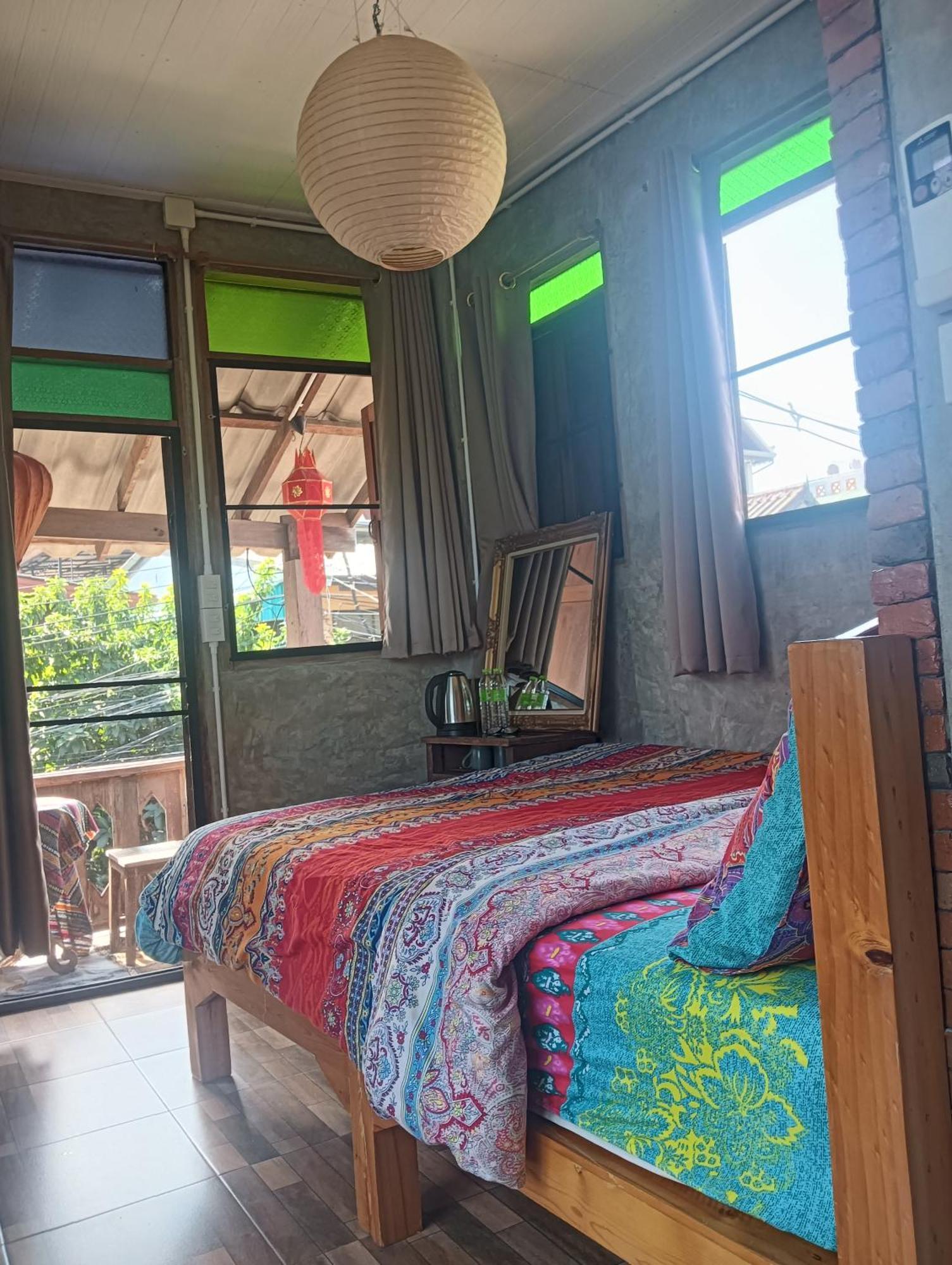 Huen Chiang Man Hostel (Adults Only) Chiang Mai Zewnętrze zdjęcie