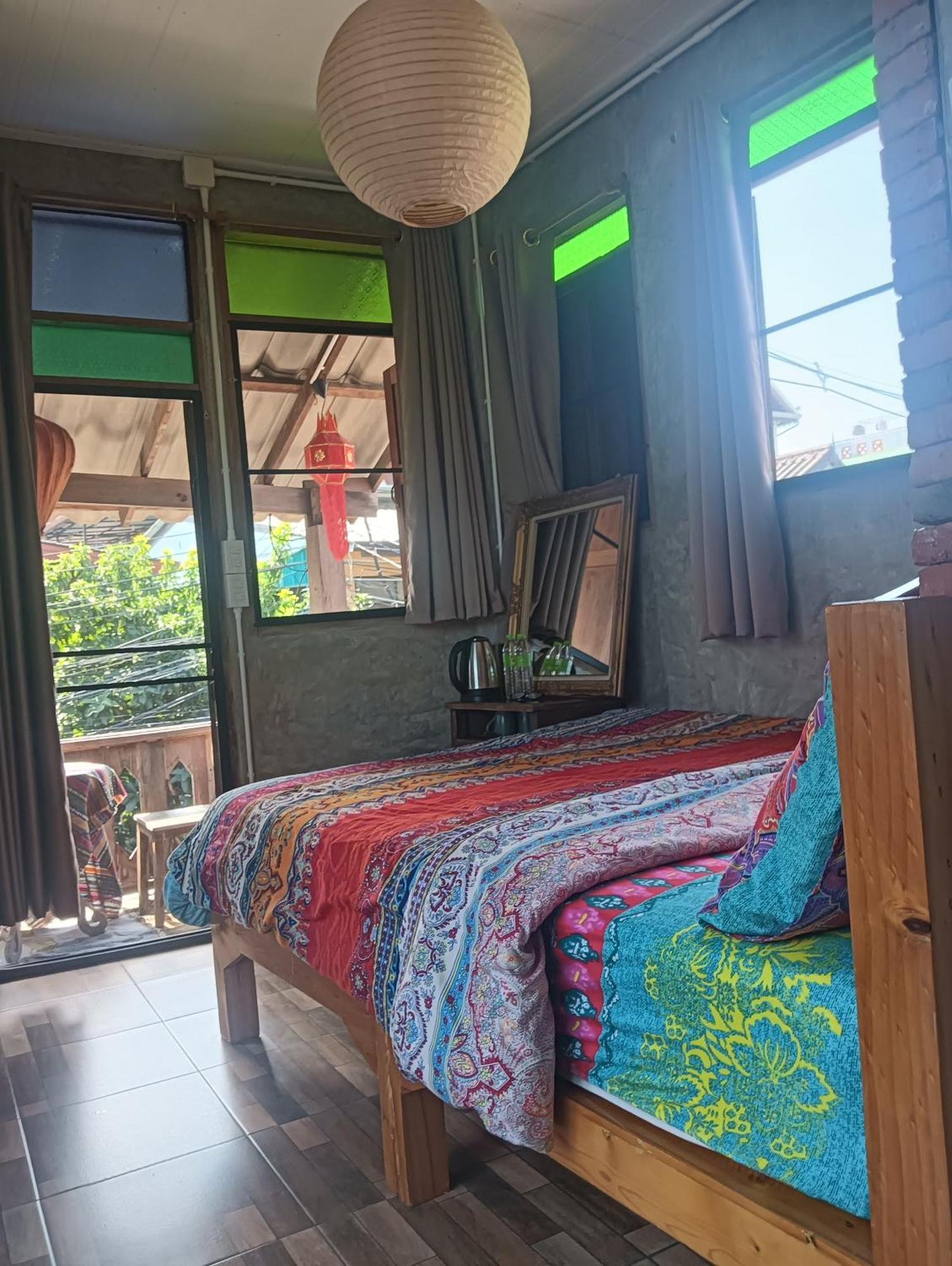 Huen Chiang Man Hostel (Adults Only) Chiang Mai Zewnętrze zdjęcie