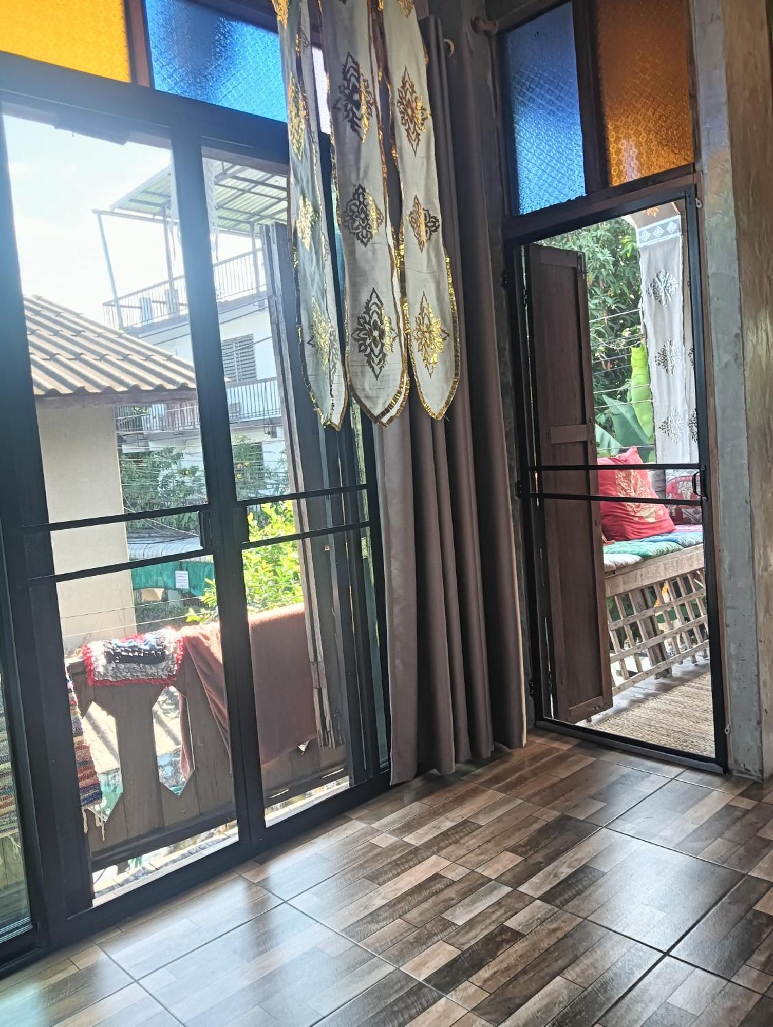Huen Chiang Man Hostel (Adults Only) Chiang Mai Zewnętrze zdjęcie